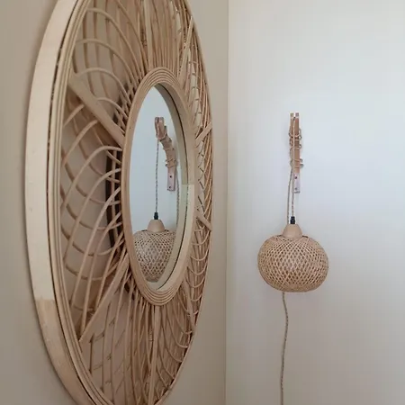 Cosy Au Pied Du Chateau 아파트 쏘뮤흐